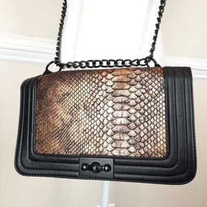 Steve Madden Snake Skin Gold Crossbody Purse A0416